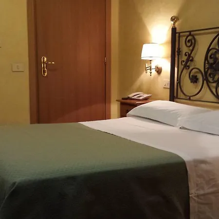 Fidene Otel *