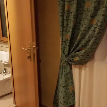 Otel Fidene